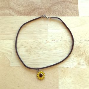Sunflower choker